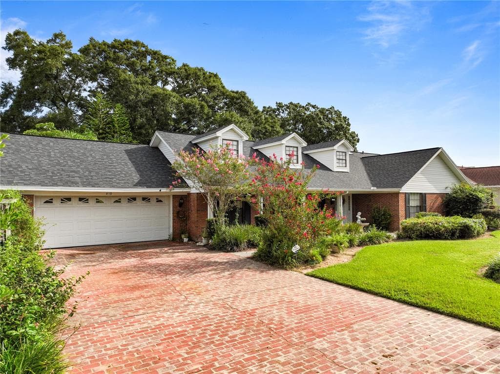 610 SPRING BLOSSOM COURT BRANDON, FL 33511