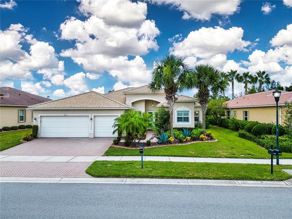 16123 DIAMOND BAY DRIVE WIMAUMA, FL 33598