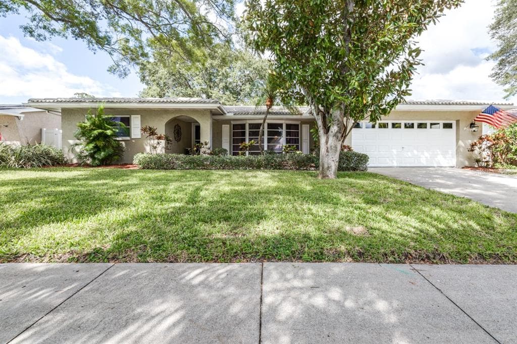 1786 HITCHING POST LANE DUNEDIN, FL 34698