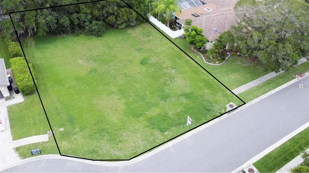 3016 CREST DRIVE CLEARWATER, FL 33759