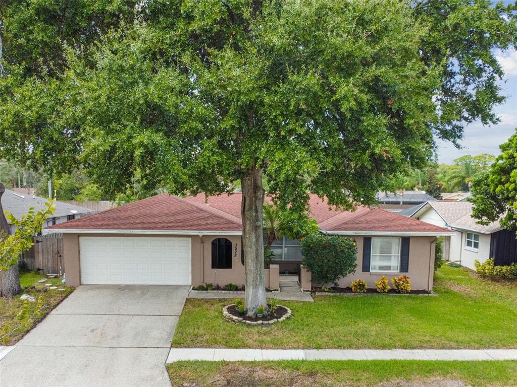 3528 SNOWY EGRET COURT