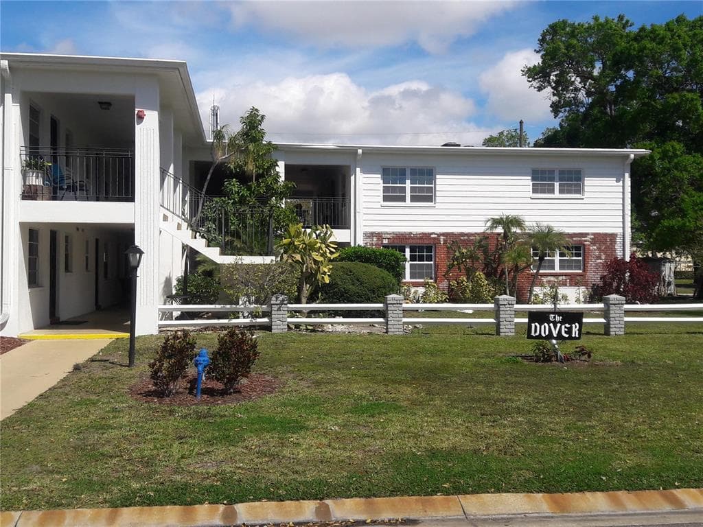 321 35TH ST PETERSBURG, FL 33704