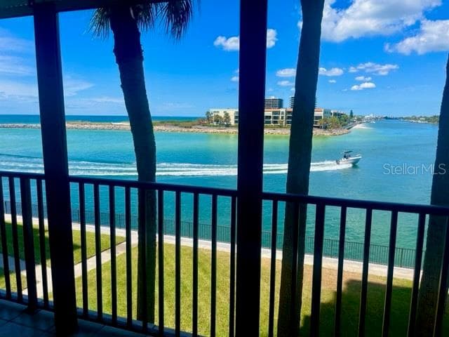 7150 SUNSET WAY UNIT 201 ST PETE BEACH, FL 33706