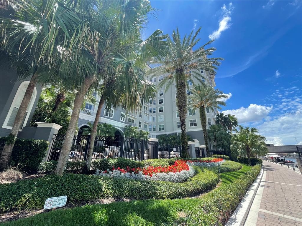 700 S HARBOUR ISLAND BOULEVARD UNIT 110 TAMPA, FL 33602