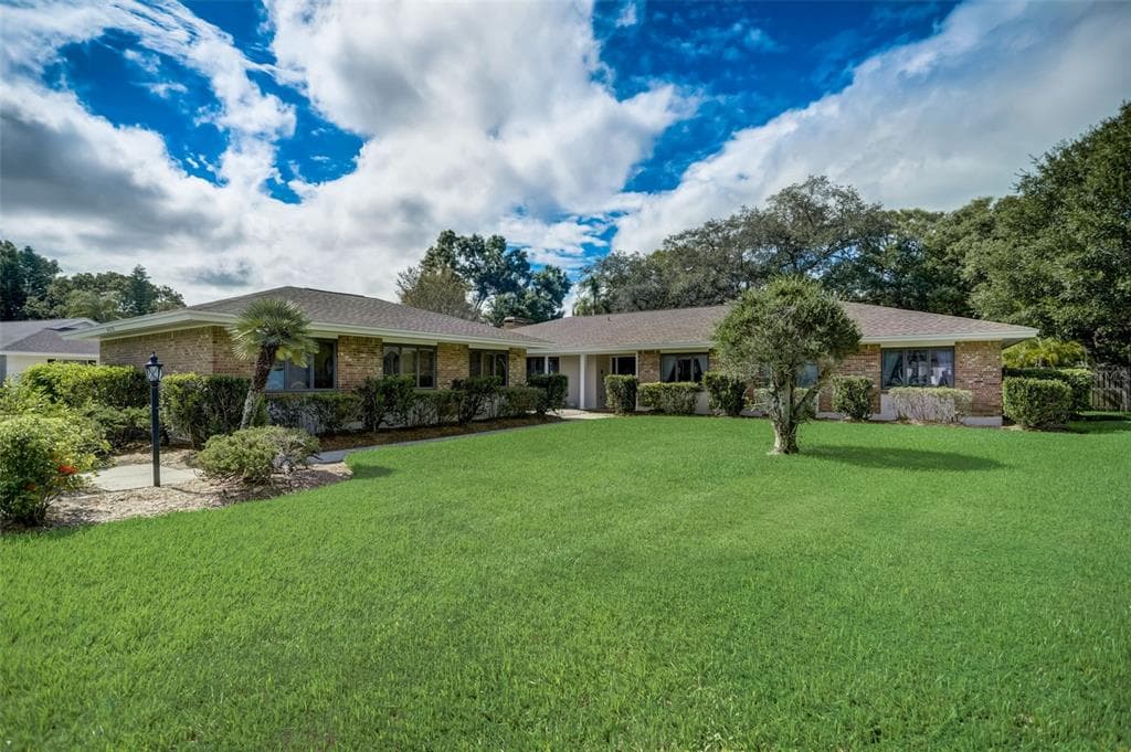 4412 CARROLLWOOD VILLAGE DRIVE TAMPA, FL 33618