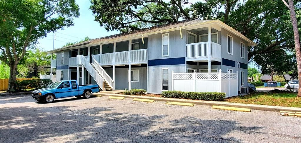 1115 OHIO AVENUE UNIT 201 DUNEDIN, FL 34698