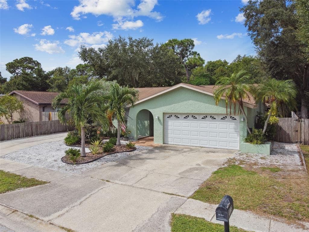 1872 OAK STREET CLEARWATER, FL 33760