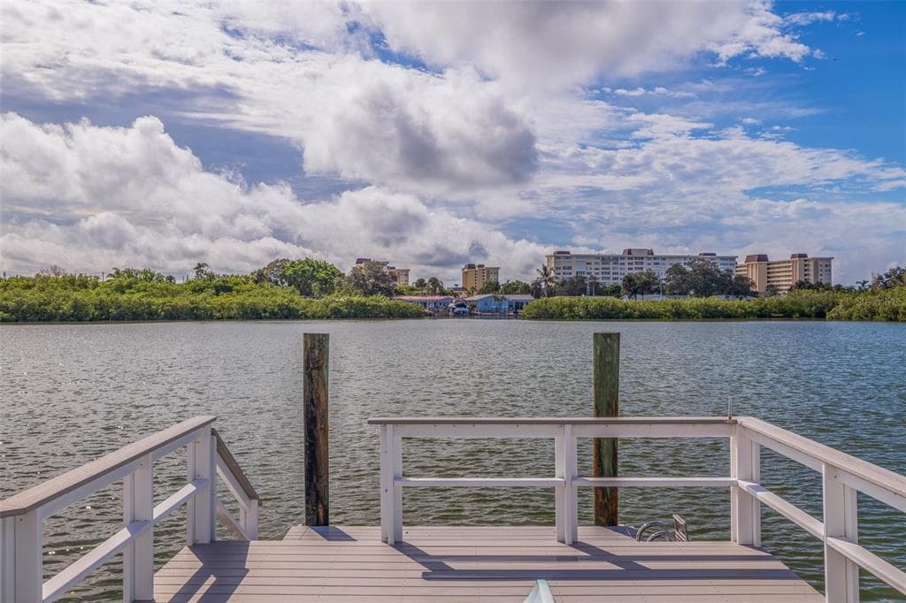 336 BOCA CIEGA POINT BOULEVARD S ST PETERSBURG, FL 33708