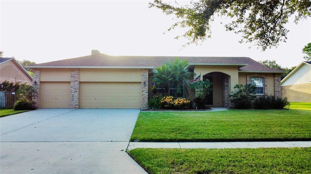 2708 BENT LEAF DRIVE VALRICO, FL 33594