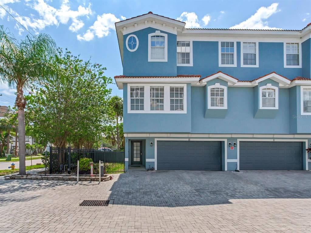3111 W DE LEON STREET UNIT 12 TAMPA, FL 33609
