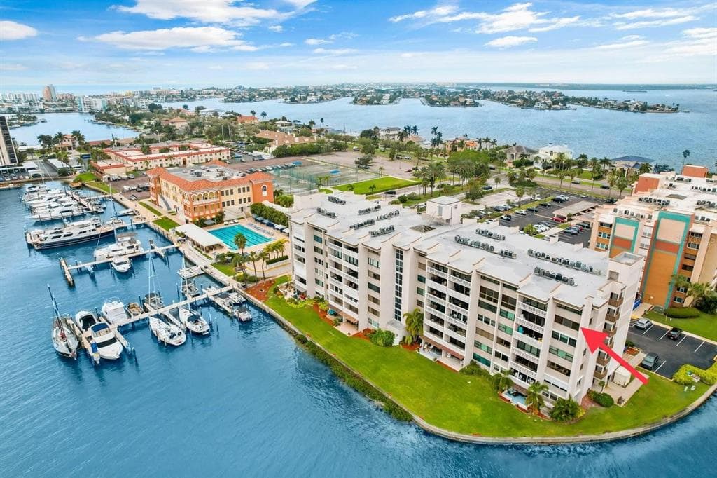 450 TREASURE ISLAND CSWY UNIT 607-608 TREASURE ISLAND, FL 33706