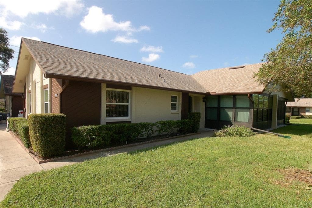 360 BERWICK COURT DUNEDIN, FL 34698