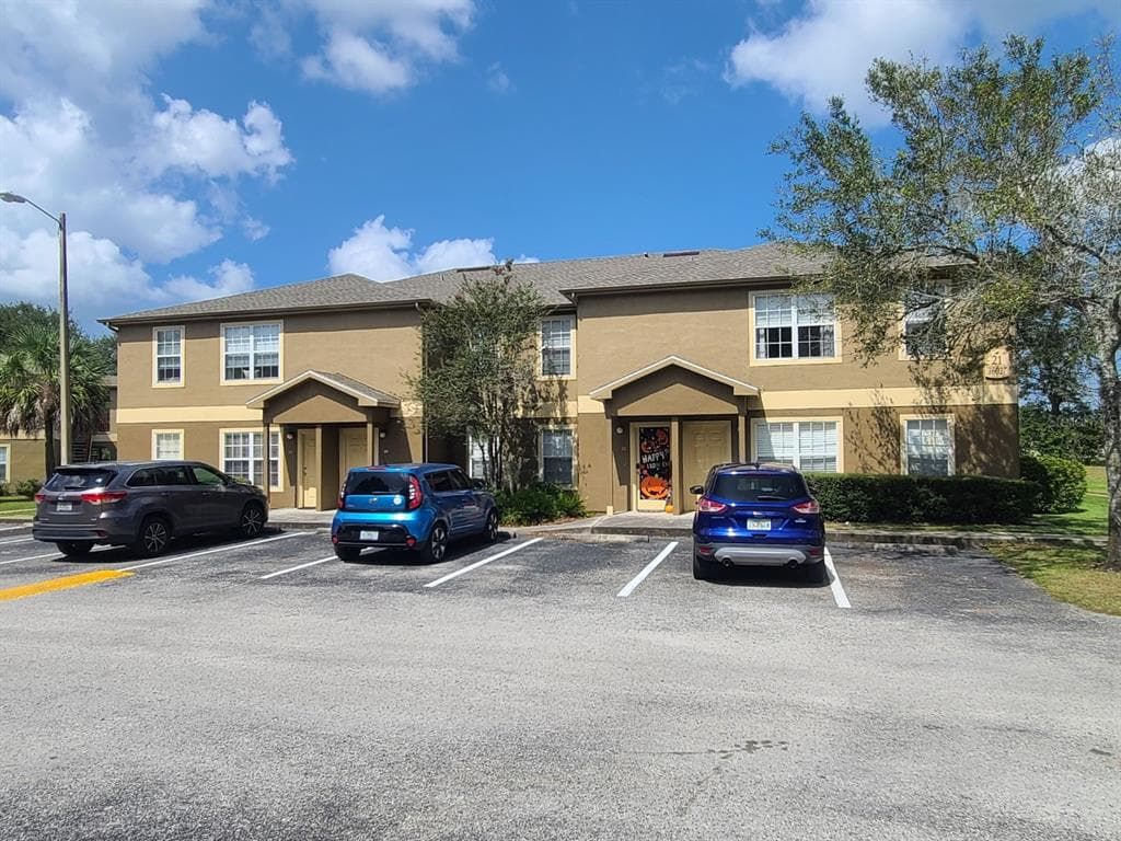 36027 DEER CREEK DRIVE ZEPHYRHILLS, FL 33541