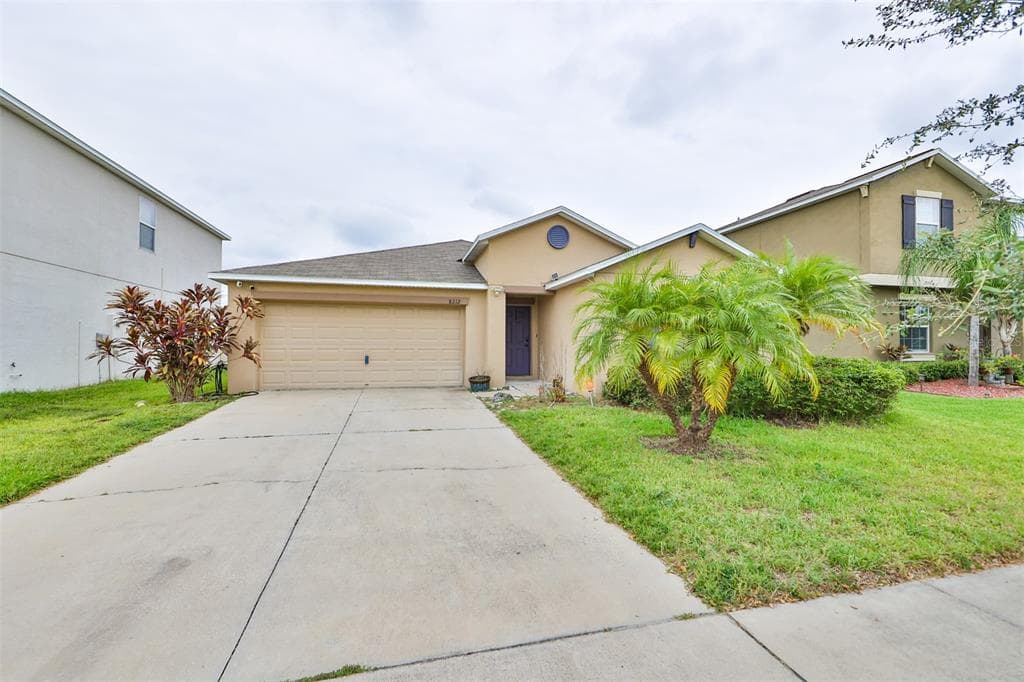 8212 CHERRY BRANCH DRIVE RUSKIN, FL 33573