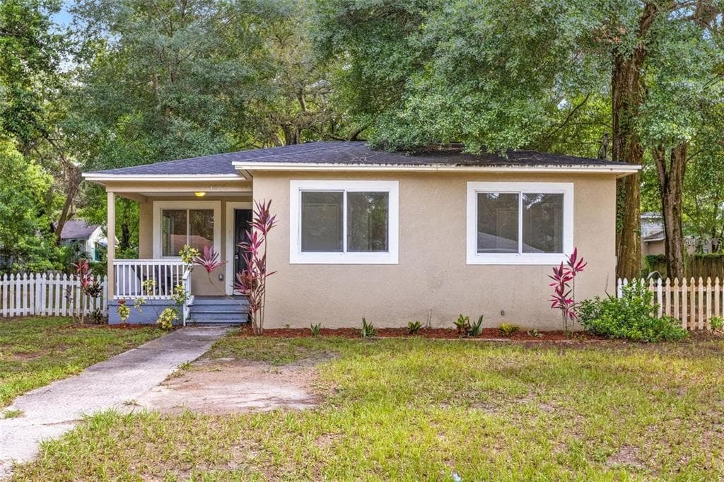 1513 E ELLICOTT STREET TAMPA, FL 33610