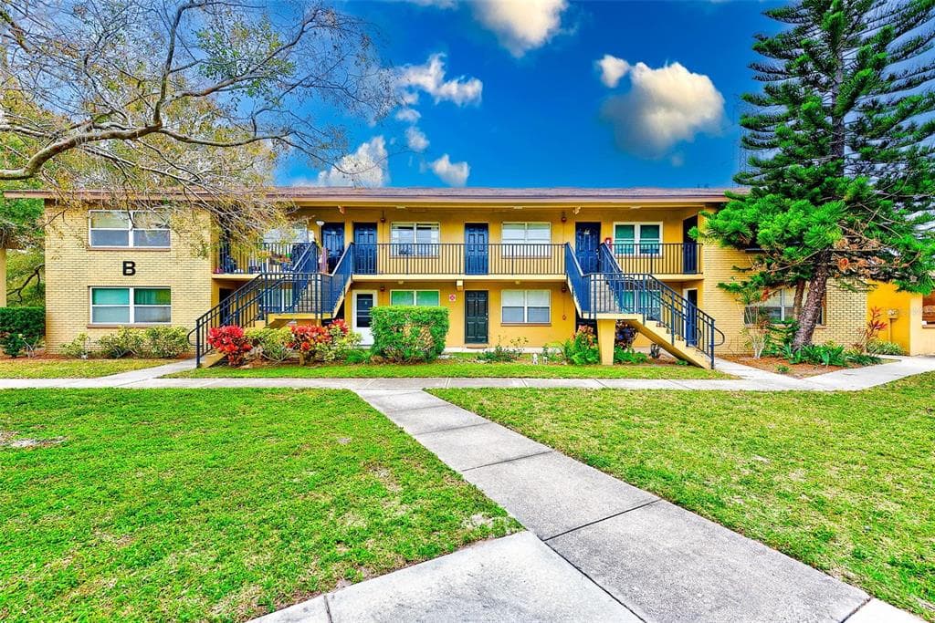 2500 HARN BOULEVARD UNIT B12 CLEARWATER, FL 33764