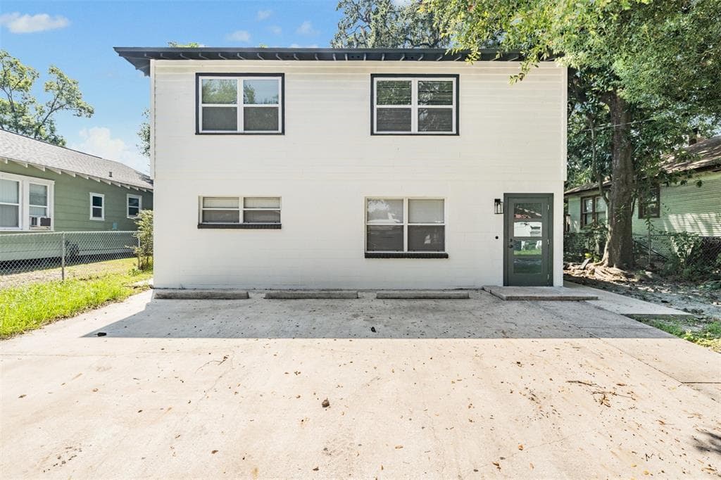 403 E HUGH STREET UNIT 2 TAMPA, FL 33603