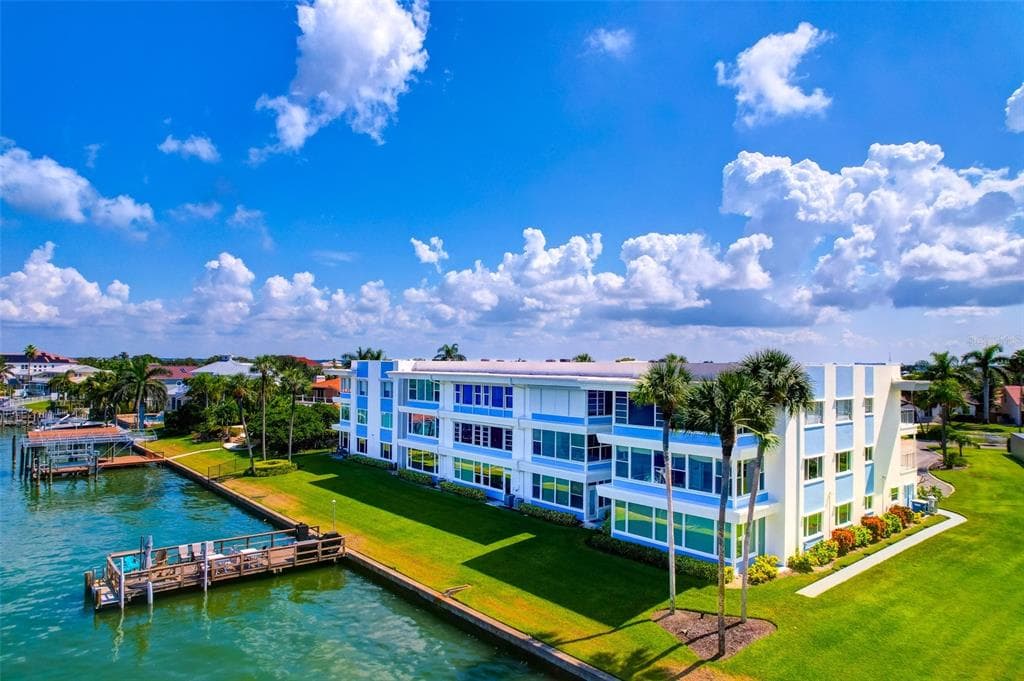 770 ISLAND WAY UNIT N201