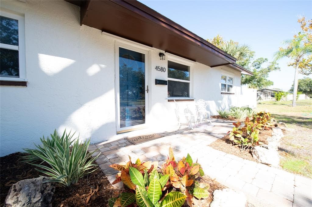 4580 5TH STREET N ST PETERSBURG, FL 33703