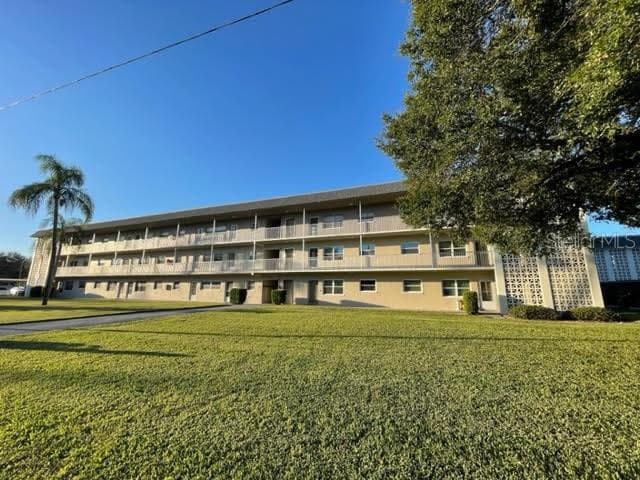 5725 12TH AVENUE N UNIT 204D ST PETERSBURG, FL 33710