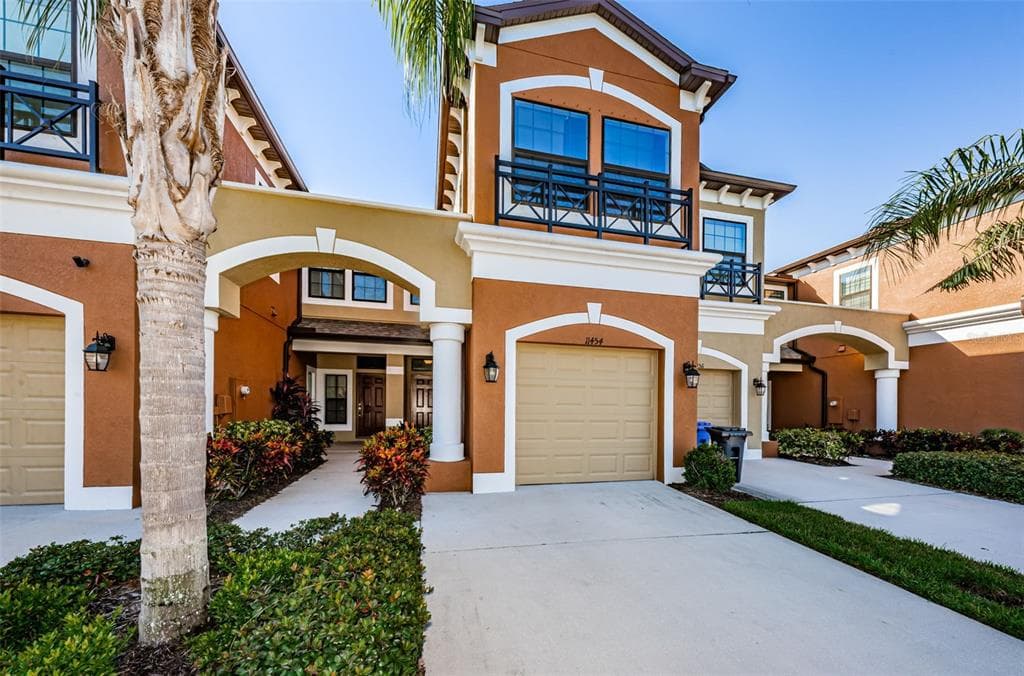 11454 CROWNED SPARROW LANE