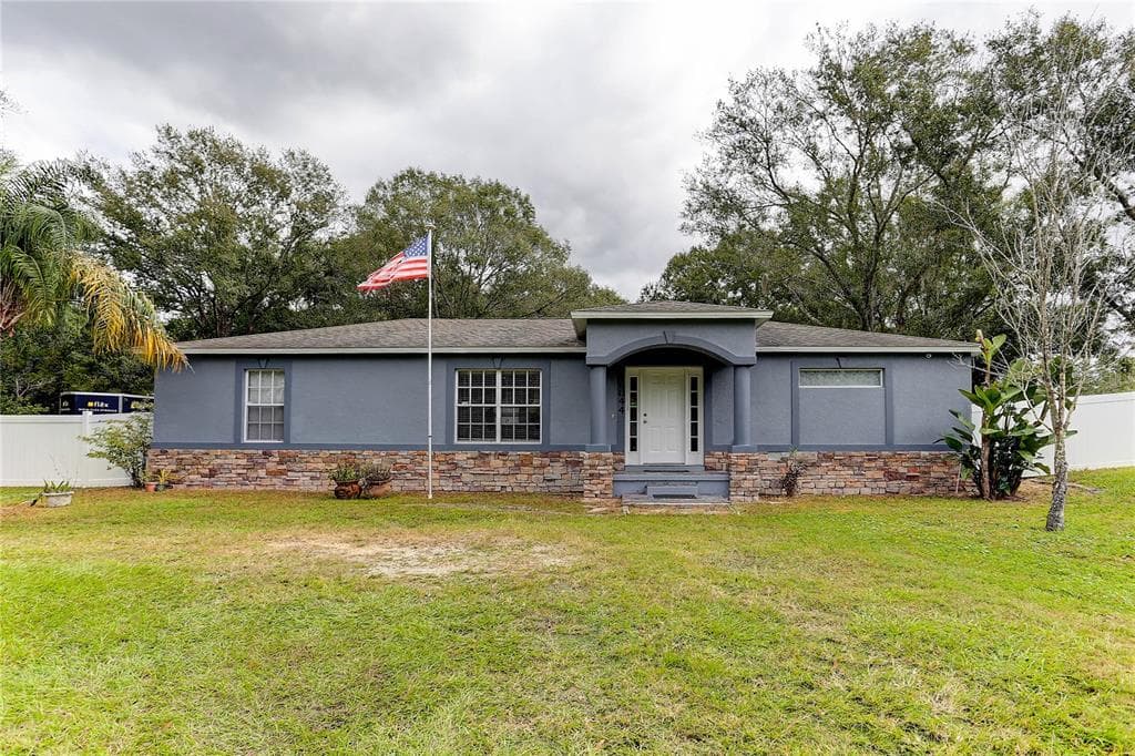 6044 WOODSMAN DRIVE