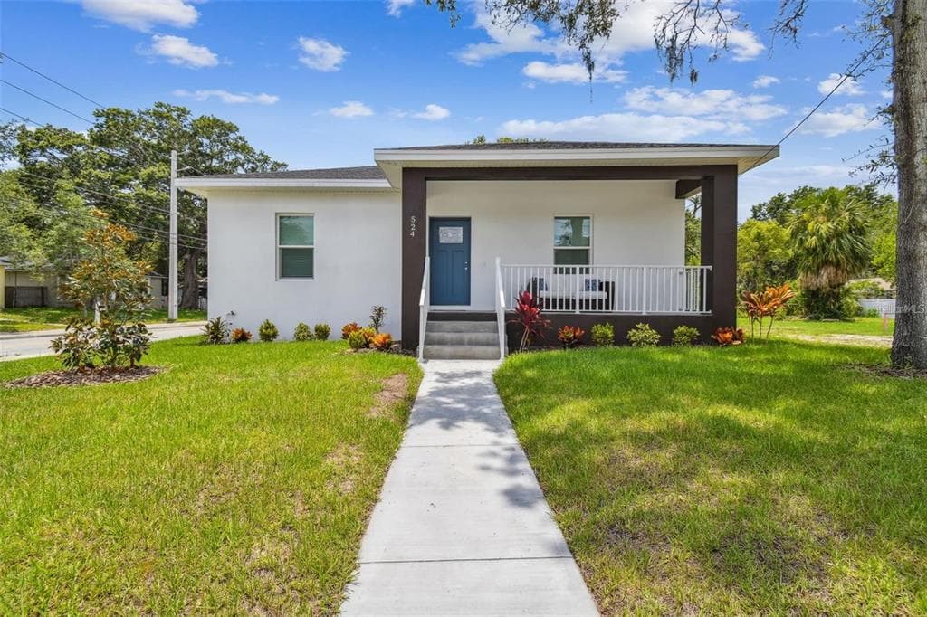 524 S GROSSE AVENUE TARPON SPRINGS, FL 34689