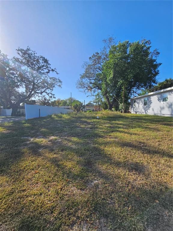 4644 COTTONWOOD DRIVE