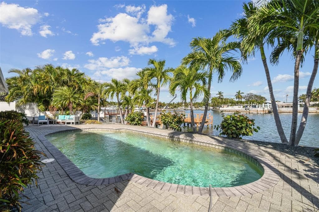 8100 CAUSEWAY BOULEVARD S ST PETERSBURG, FL 33707