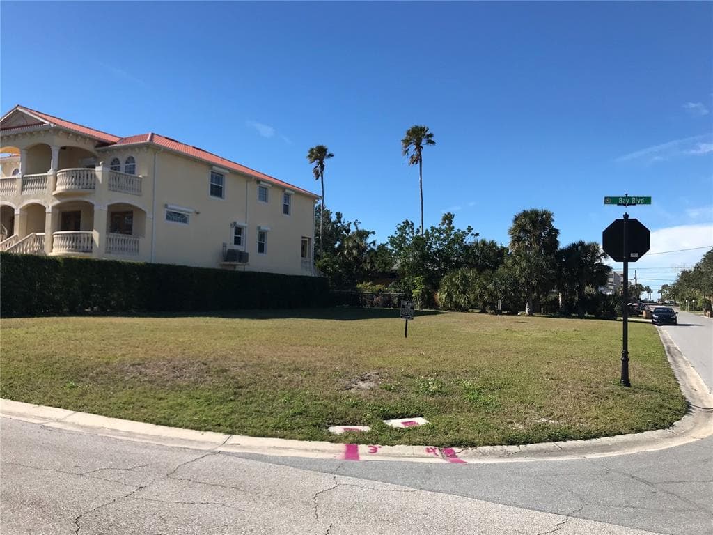 BAY BOULEVARD INDIAN ROCKS BEACH, FL 33785