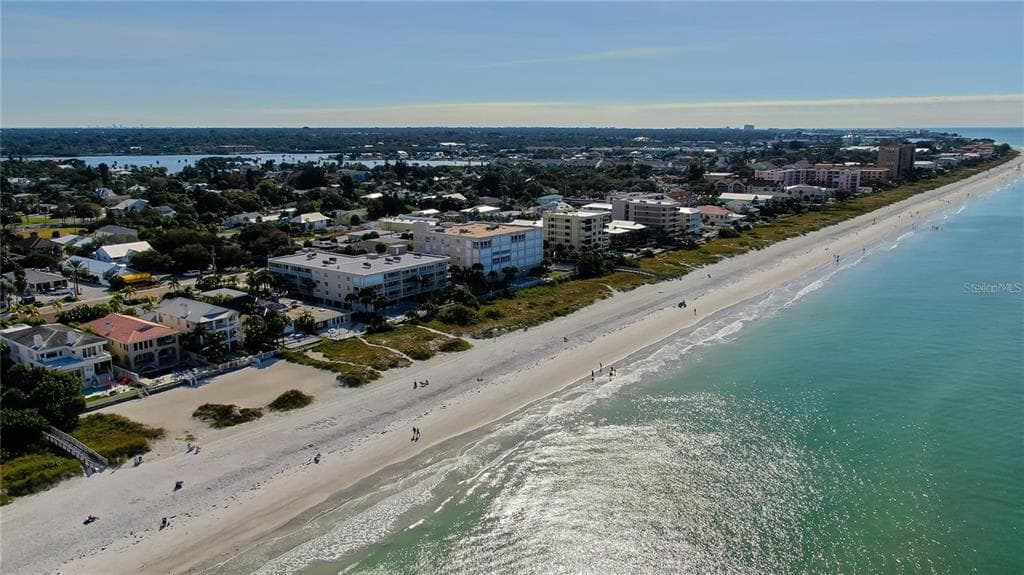 1510 GULF BOULEVARD UNIT 208 INDIAN ROCKS BEACH, FL 33785