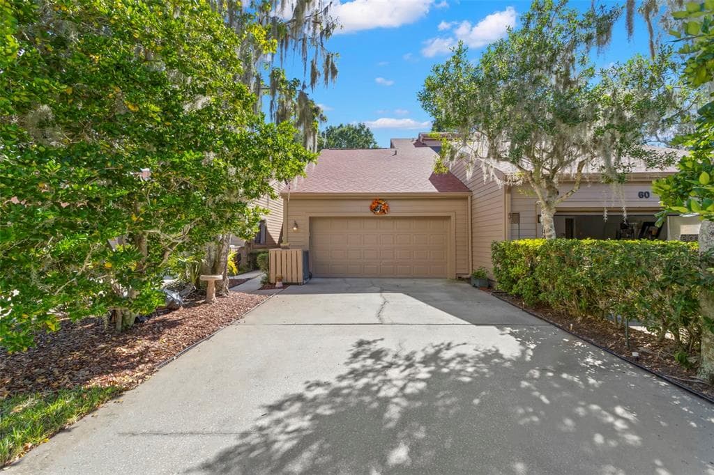 50 WOODRIDGE CIRCLE OLDSMAR, FL 34677