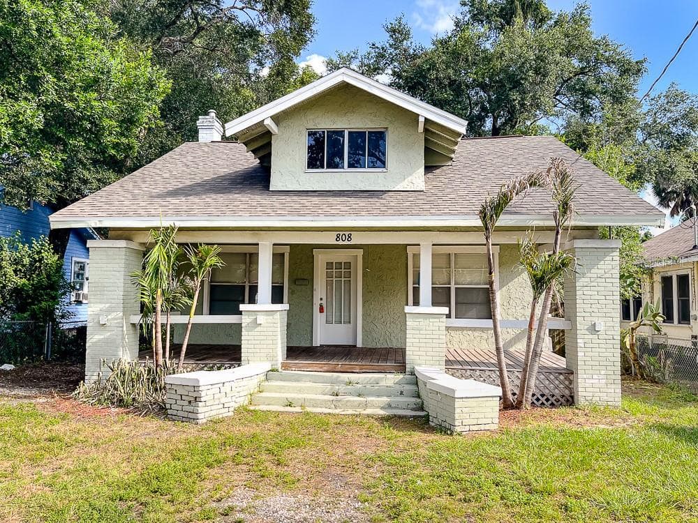 808 E FRIERSON AVENUE
