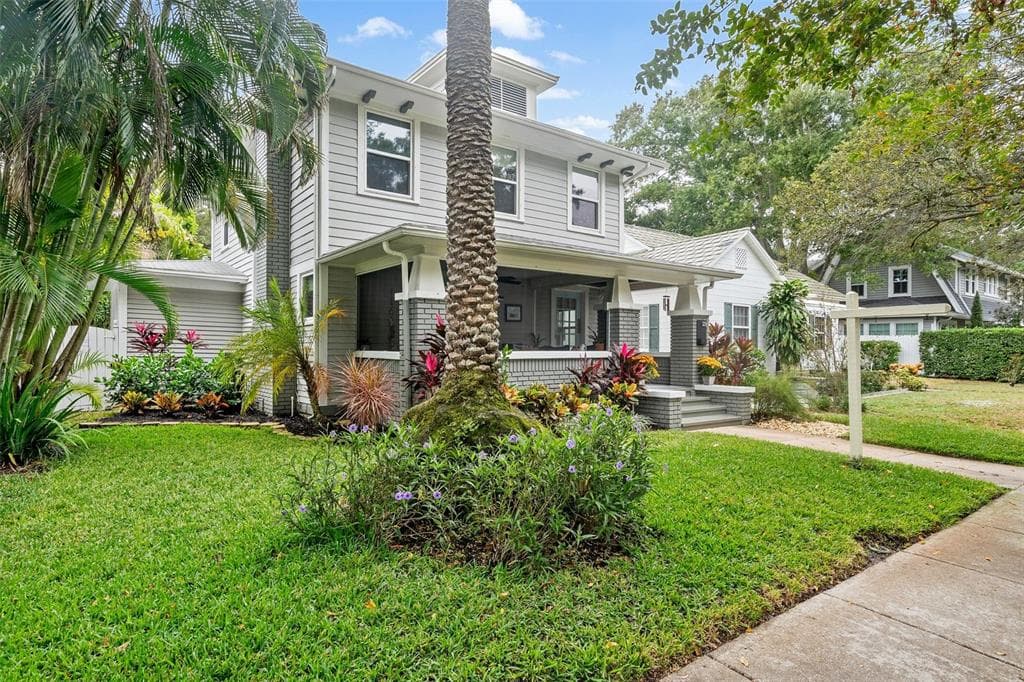 326 17TH AVENUE NE ST PETERSBURG, FL 33704