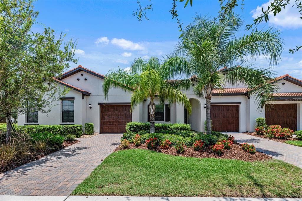 17330 HOLLY WELL AVENUE WIMAUMA, FL 33598