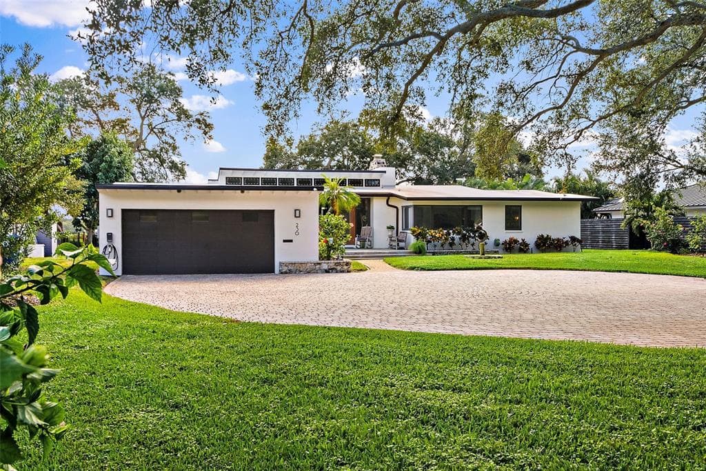 230 DRIFTWOOD ROAD SE ST PETERSBURG, FL 33705