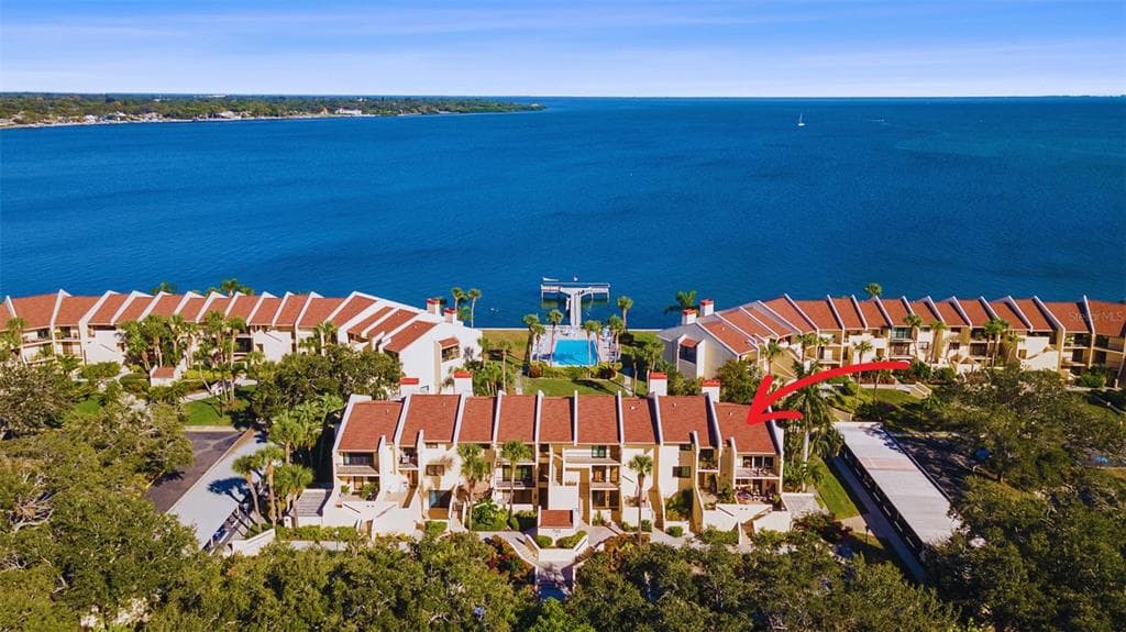 7510 SUNSHINE SKYWAY LANE S UNIT P4 ST PETERSBURG, FL 33711