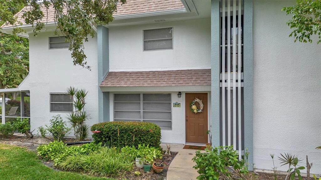 515 SUTTON PLACE UNIT T8