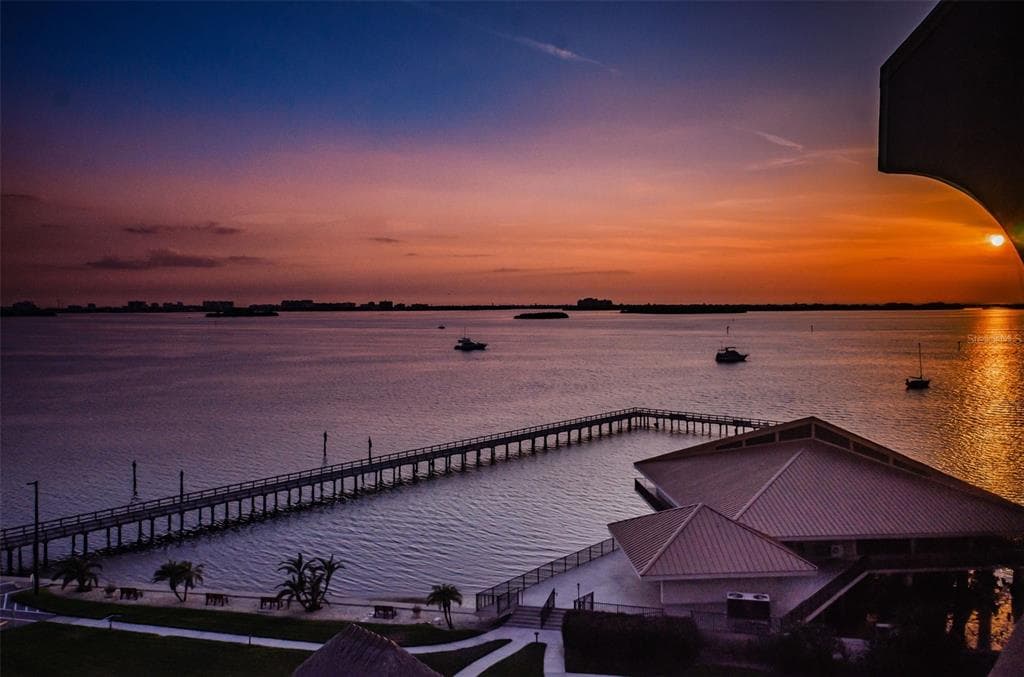 634 EDGEWATER DRIVE UNIT 342 DUNEDIN, FL 34698