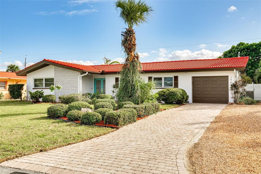 106 24TH STREET BELLEAIR BEACH, FL 33786