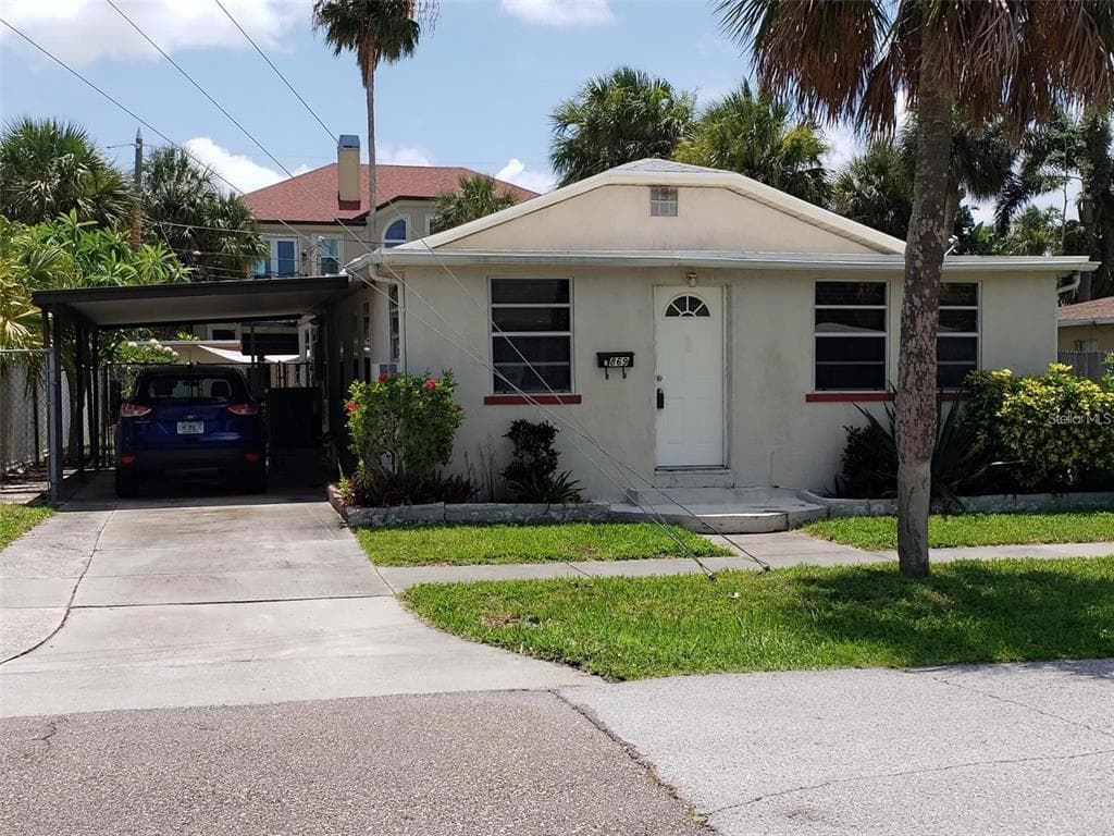 869 BRUCE AVENUE CLEARWATER, FL 33767