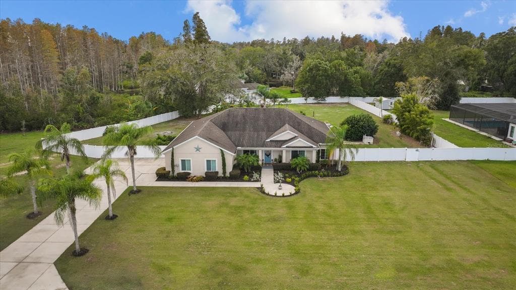 521 CULLARO LANE