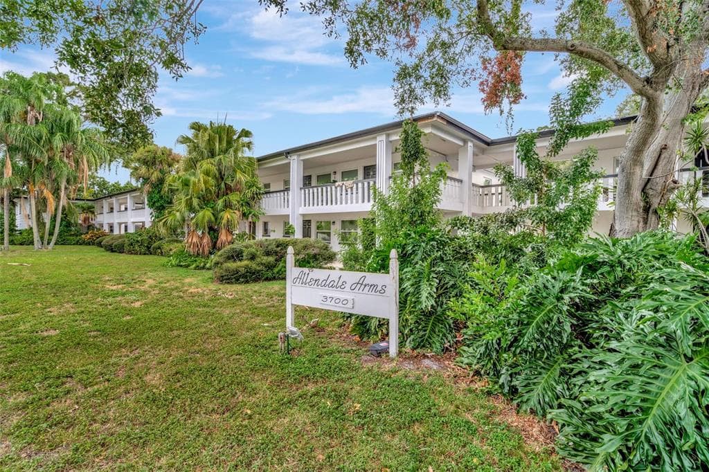 3700 HAINES ROAD N UNIT 16 ST PETERSBURG, FL 33704