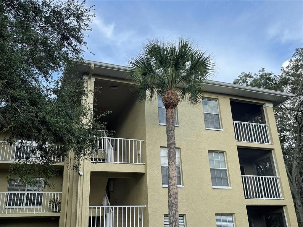 2690 CORAL LANDINGS BOULEVARD UNIT 631 PALM HARBOR, FL 34684