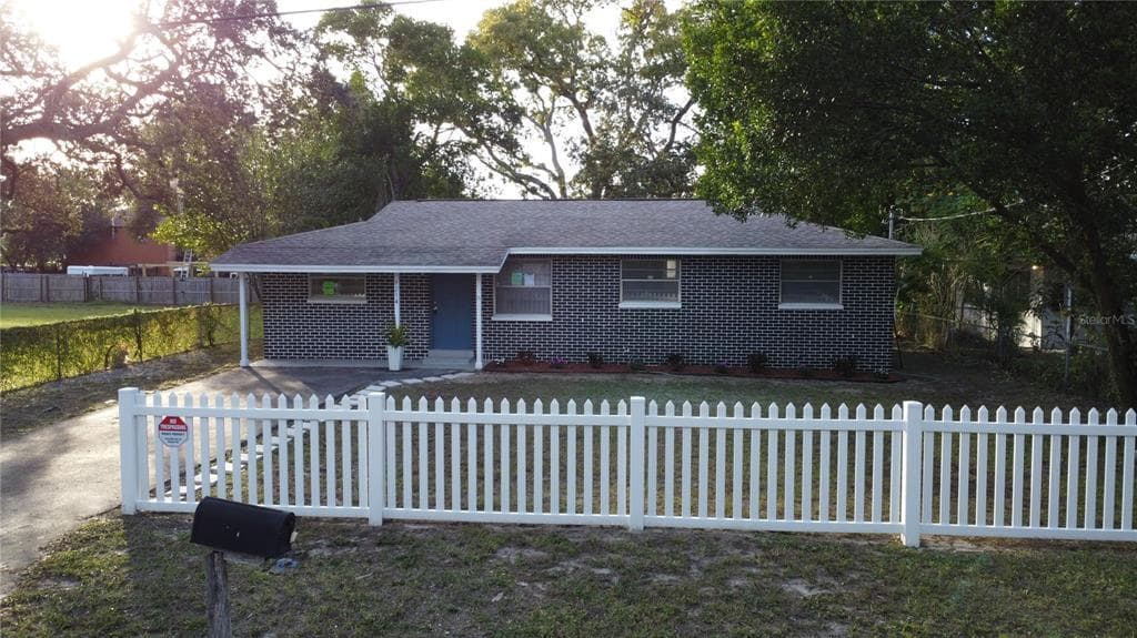 9214 N 29TH STREET TAMPA, FL 33612