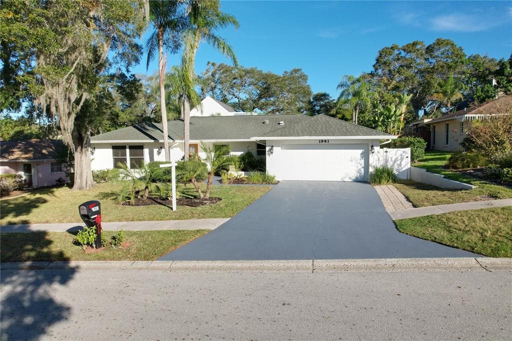 1981 CASTILLE DRIVE DUNEDIN, FL 34698