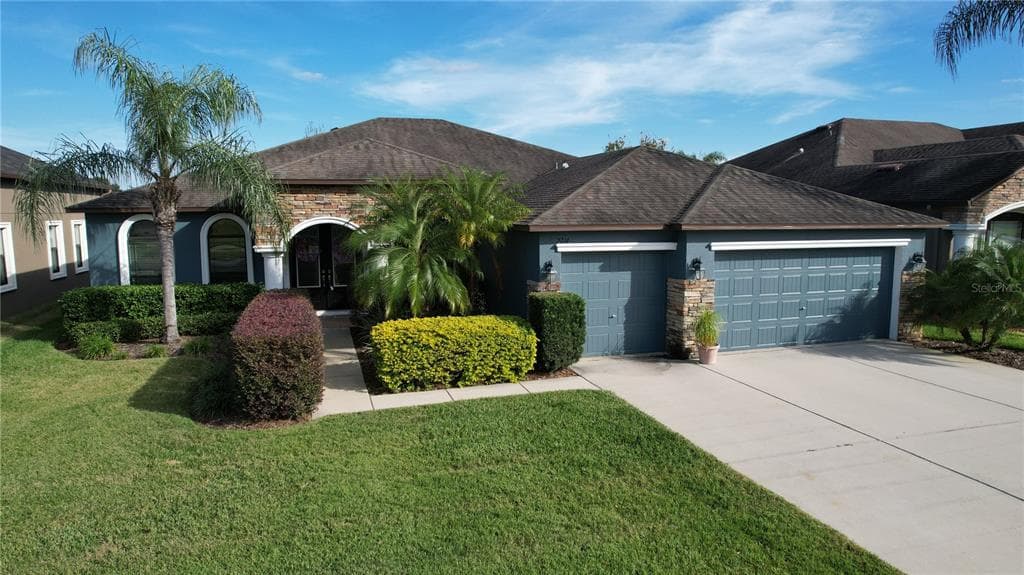 2714 COLEWOOD LANE