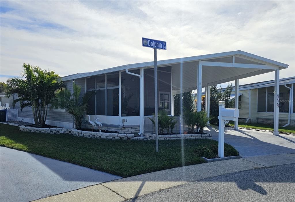 116 DOLPHIN DRIVE S OLDSMAR, FL 34677