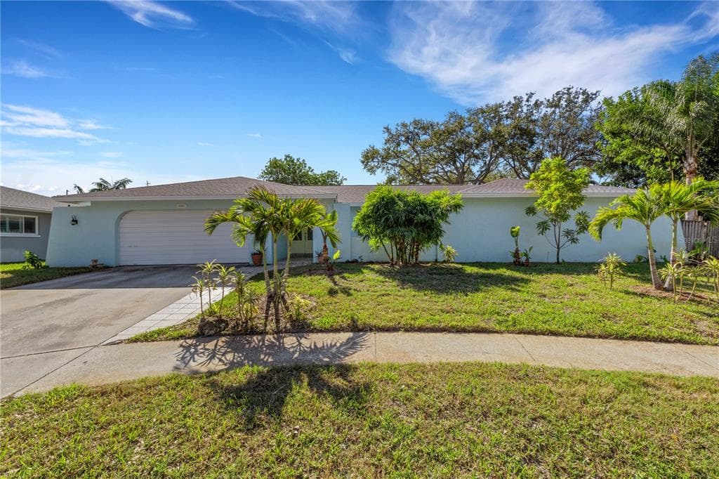 13982 103RD AVENUE LARGO, FL 33774