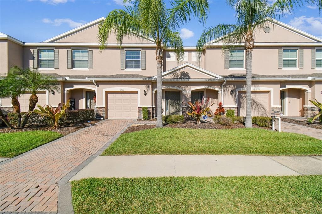 3753 SILVERLAKE WAY WESLEY CHAPEL, FL 33544